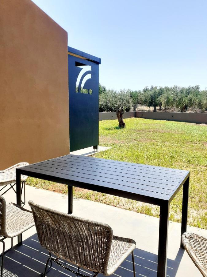 The Zen Point Detox Suites Marathopoli Exteriér fotografie